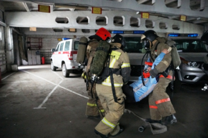 В столице Бурятии прошли совместные учения росгвардейцев и пожарных