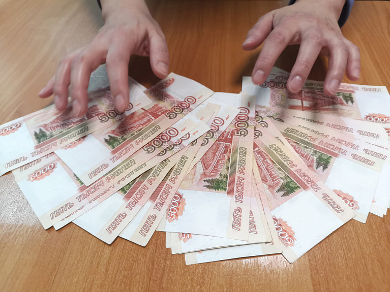 Экс-сотрудника МЧС отправили в колонию на 7,5 года Экс-сотрудника МЧС отправили в колонию на 7,5 года