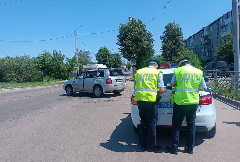 В Улан-Удэ ГАЗ-3309 столкнулся с «Тойотой»