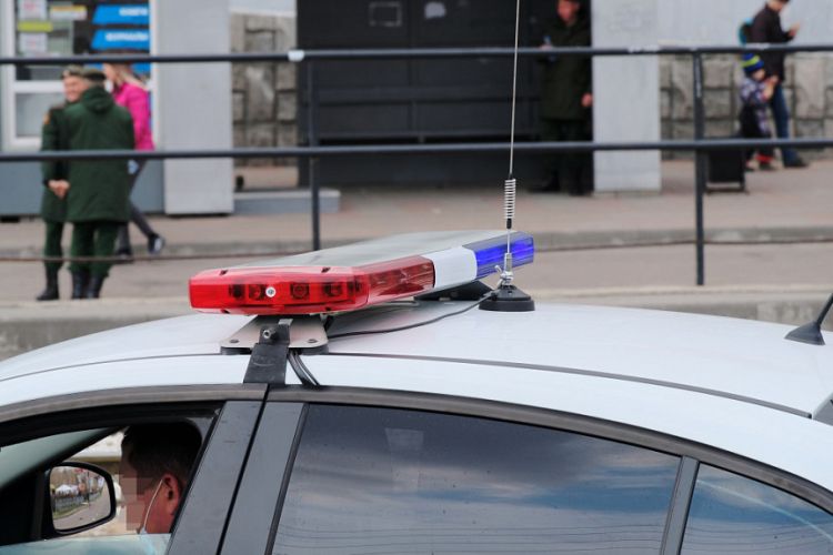 В Бурятии беспалый дед едва не убил бездомную подругу В Бурятии беспалый дед едва не убил бездомную подругу