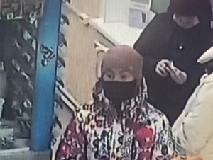 В Улан-Удэ полиция ищет женщину, расплатившуюся по чужой карте