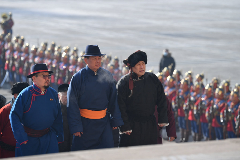 Время в монголии сейчас. День независимости Монголии. Монгольская президентская гвардия. Монголы наши дни.