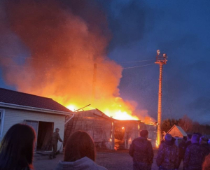 В Бурятии потушили пожар в спортивной школе