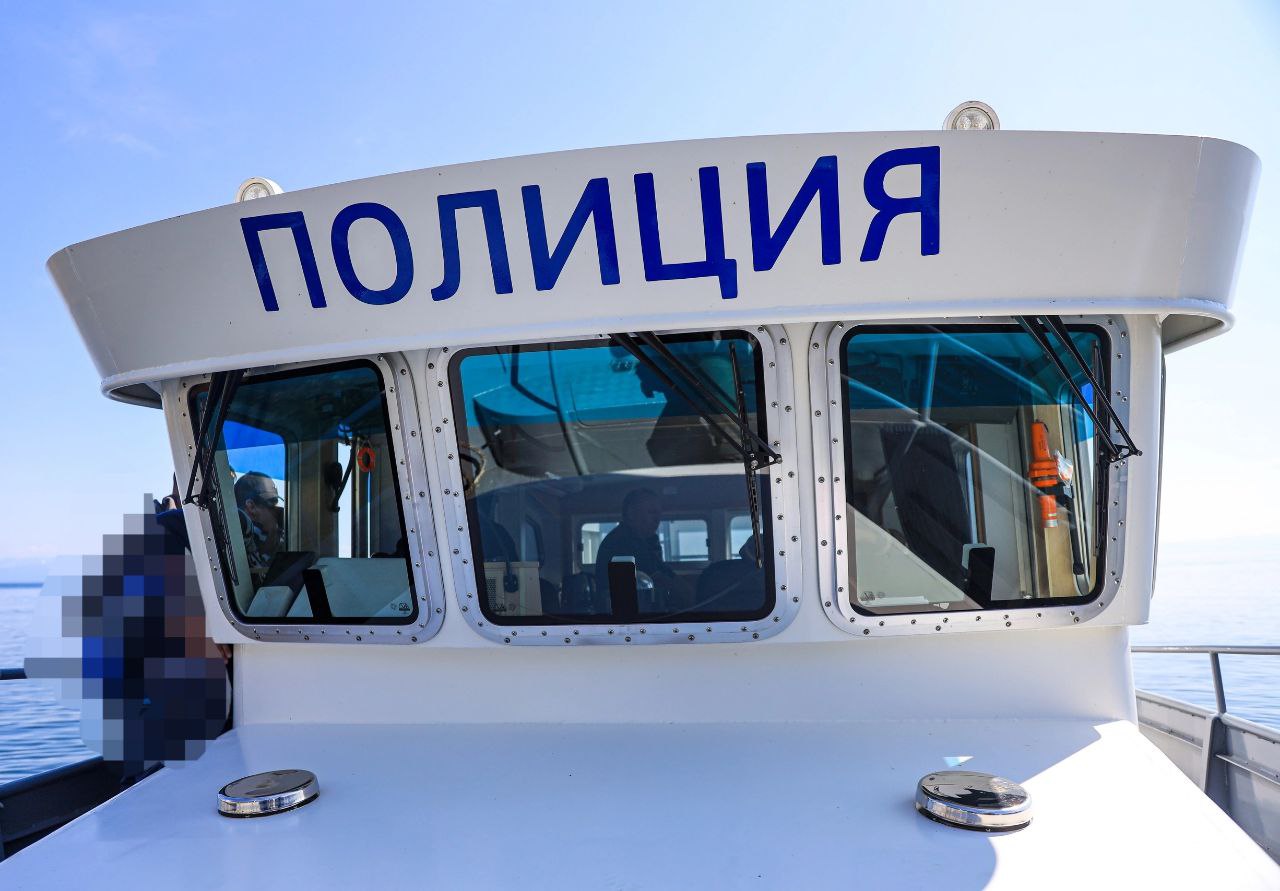 Оперативники Байкало-Ангарского линейного отделения полиции раскрыли кражу,   совершенную на корабле 
