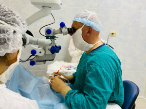Три жителя Бурятии не ослепли благодаря хирургу из Москвы