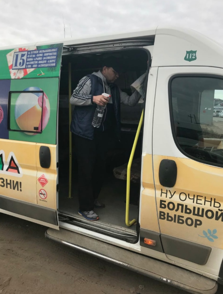 Водители улан удэ. Водители автобусов Улан-Удэ. Маршрутчики Байкал-Daily. Микроавтобус маршрутка в Улан-Удэ. Улан Удэ лучший маршрутчик.
