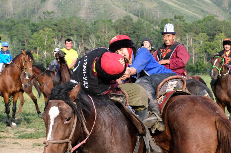 Киргизы. Кочевники на лошадях. Улан Киргиз. Киргизы на Байкале.