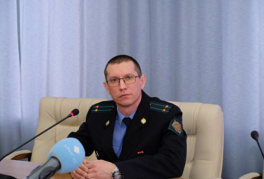 Владимир Ботыгин - представитель Погрануправления ФСБ по Бурятии на пресс-конференции (2020 год)