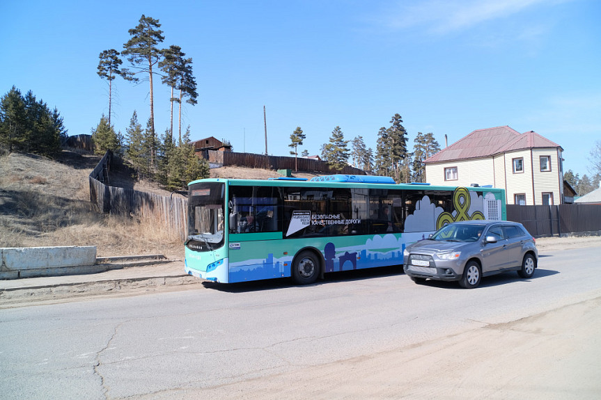 Большой пассажирский автобус VOLGABUS на улицах Улан-Удэ (весна 2023 года)