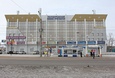 ������-���������