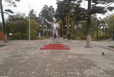 Улан-Удэ. Памятник Ленину в парке имени Орешкова