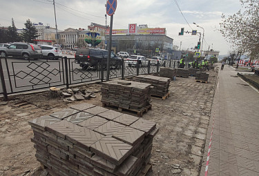ЖКХ Улан-Удэ. Ремонт тротуара в центре города (2020 год)