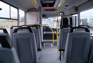 Пустой салон автобуса "Паз" средней вместимости