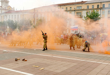 Улан-Удэ 2 июня 2018 г. - выступление десантников на юбилее 36-й армии