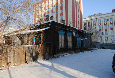 Улан-Удэ. Сгоревший деревянный дом на улице Некрасова, 13
