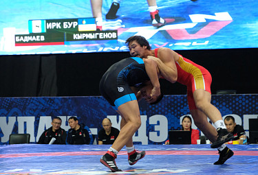 ������ ������� (������, ��������� �������) � ���� ���������� (�����, �������). ������ ������ ����� ��������� (����-���, 2025 ���)