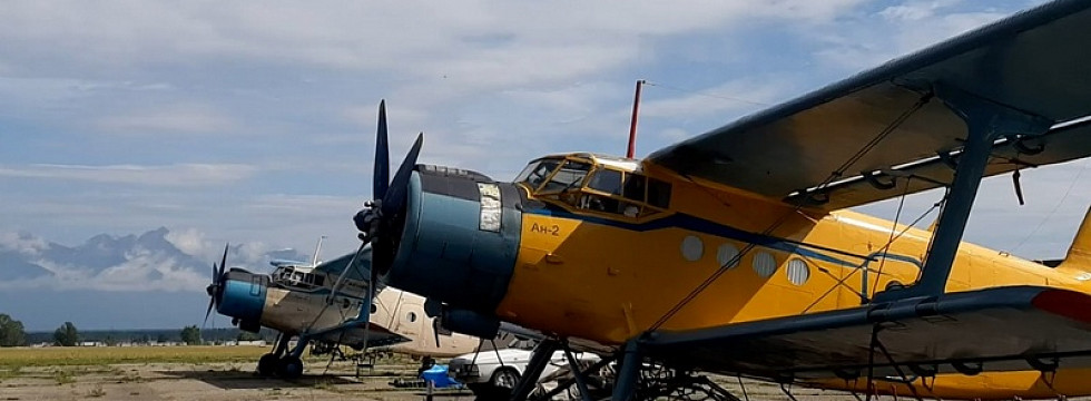 Самолет бурятии. Тыва самолет ан2 на реке. АН-2 Бурятия самолет видели. Бурятия самолёт АН-2 координаты. АН-2 Бурятия 81519.