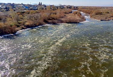 Осень в Улан-Удэ. По Уде идет осенняя шуга. 2025 год. Autumn in Ulan-Ude Осень в Улан-Удэ. По Уде идет осенняя шуга. 2025 год. Autumn in Ulan-Ude