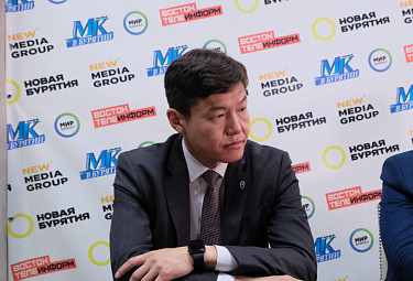 Чингис Сергеевич Матхеев на пресс-конференции в честь 30-летия ТПП Бурятии. Улан-Удэ. 18 мая 2023 года
