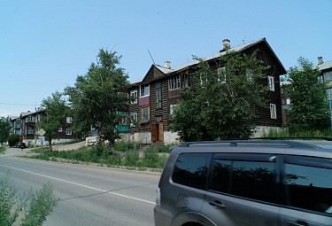 Улан-Удэ. Старые бараки вдоль улицы Гвардейской