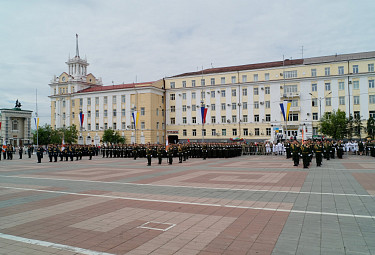 Улан-Удэ. Площадь Советов. Панорама построения парадных расчетов 36-й армии на "коронавирусном" параде (24.06.2020)