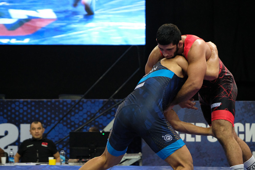 ������ ������� (� �����, ����� �����) � ������� ��������� (� �������, ����� ������) �� ������������ ������ ����� ���������. ����-���, 2025 ���