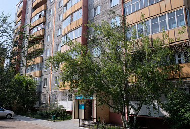 Улан-Удэ. Дом по улице Цыбикова, 6 с офисом Центра занятости населения
