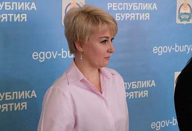 Республика Бурятия. Чиновница Наталья Юрьевна Сандакова (май 2022 года)