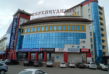 Улан-Удэ. Торговый дом "Верхнеудинск" в центре города