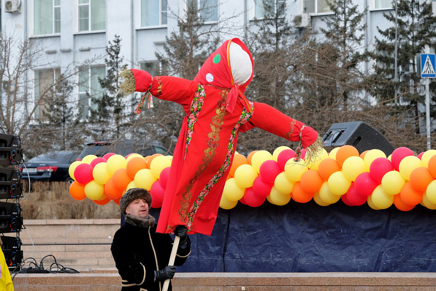 Улан-Удэ. Языческий праздник Масленица на площади Советов (2019 г.)