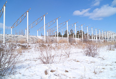 Бурятия. Улан-Удэ. Трибуны старого разваливающегося республиканского ипподрома зимой