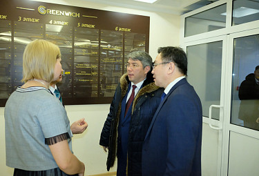 �������. ��������� �������� (�����), ������� ������� (� ������) � ����� ������ (������) 