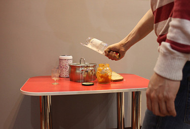 �������