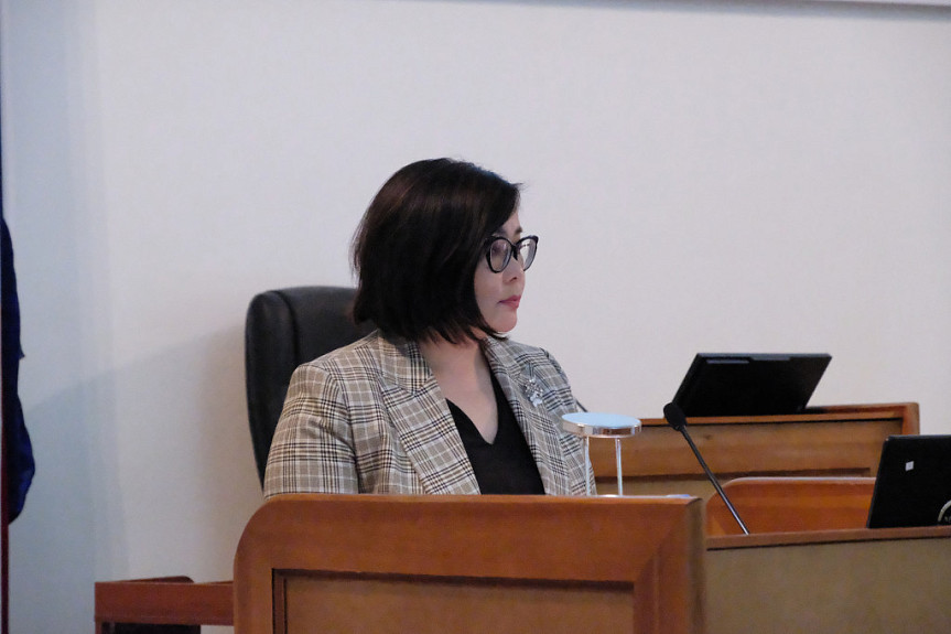 Бурятия. Юлия Жамбалова, Уполномоченный по правам человека, на сессии Хурала (24.04.2023)