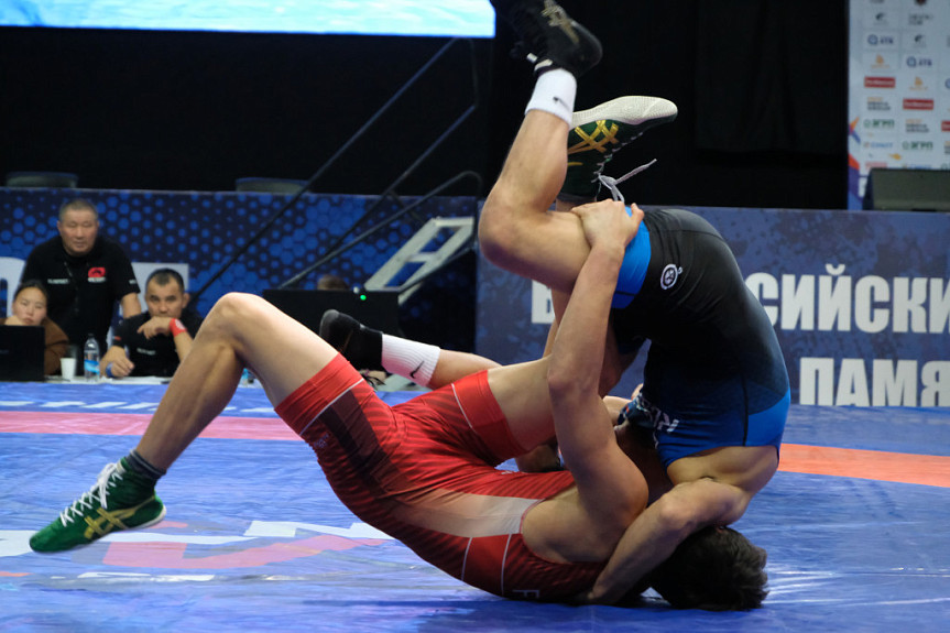������� ������� ������. ������������� ������������ � ����-���. Freestyle wrestling in Buryatia