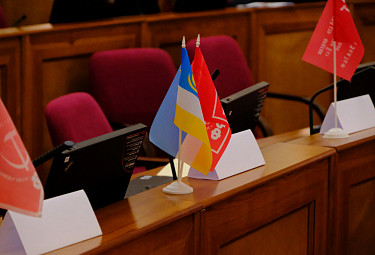 Бурятия. Символика КПРФ в парламенте республики