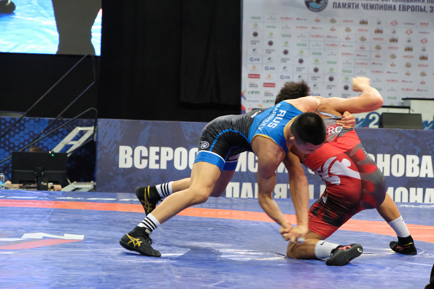 ����� ������� (� �����, �����) � ������� ������ (� �������, ������). ������ ������ ����� ���������. ����-���. 2025 ���