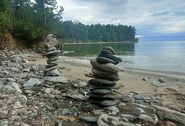 �����, ��������� �� ������ ����� ������ � �������. Baikal. Buryatia. Stones